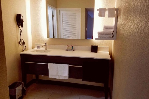 Hawthorn Suites by Wyndham image 11