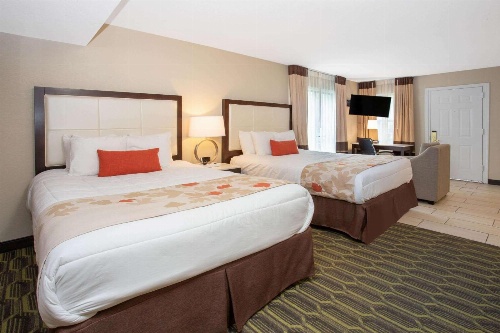 Hawthorn Suites by Wyndham image 1